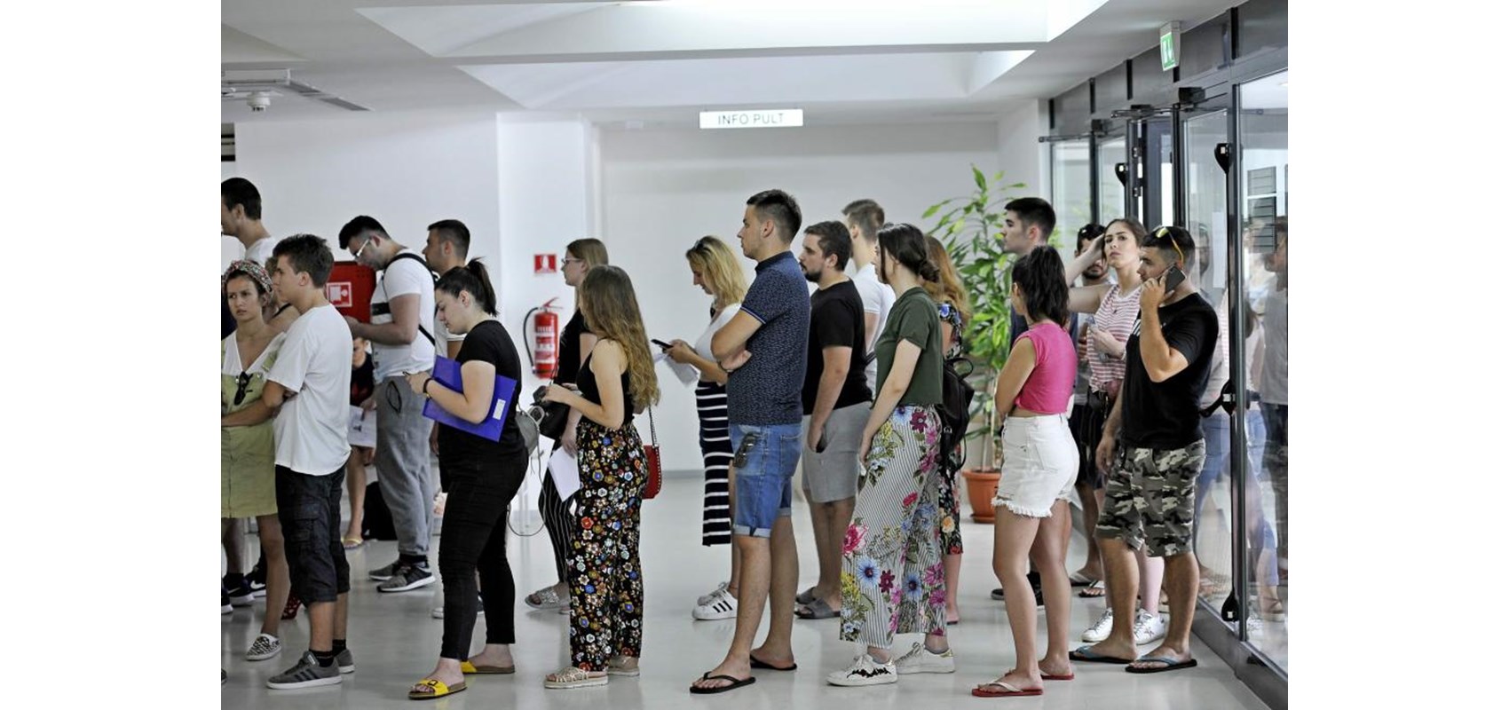 Splitski studenti odrađuju sezonu: 'Zaradimo ljeti po 2000 eura!'